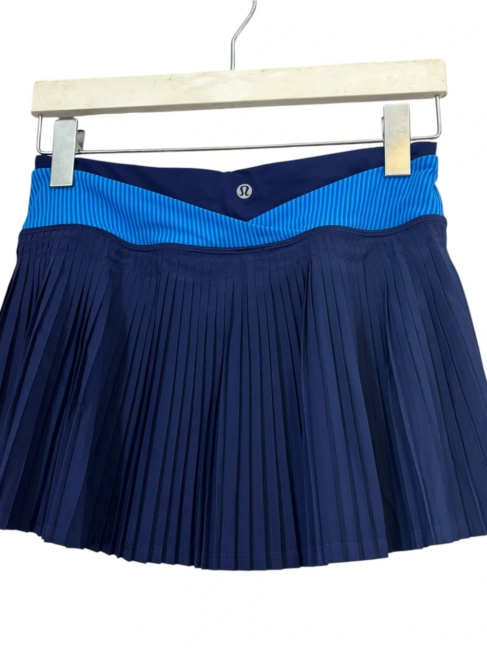 Lululemon Time to Shine Blue / Samba Snake Skort Skirt Size 4